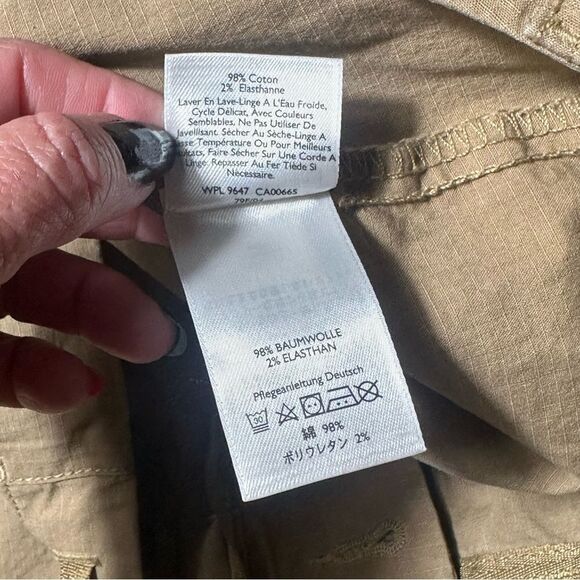 Eddie Bauer Tan Capris Lightweight Casual Wear - Picture 7 of 9